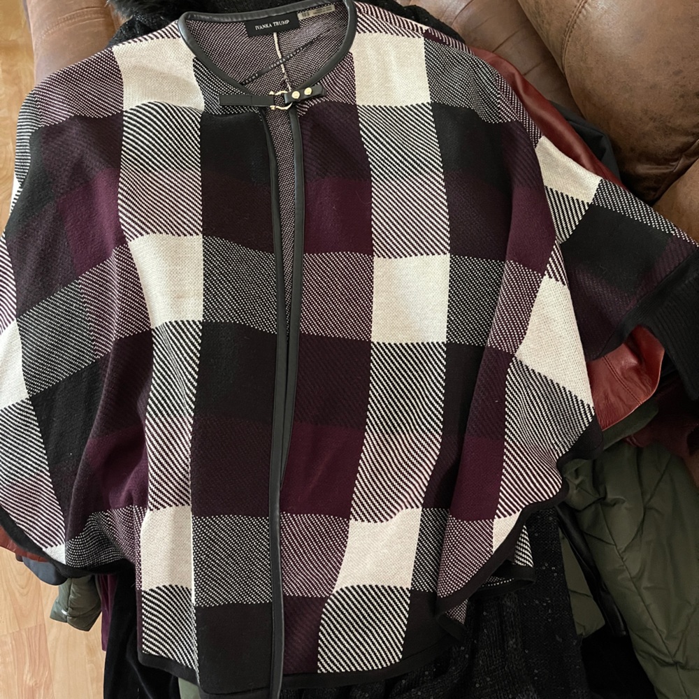 Ivanka Trump XS purple plaid cape with sleeves